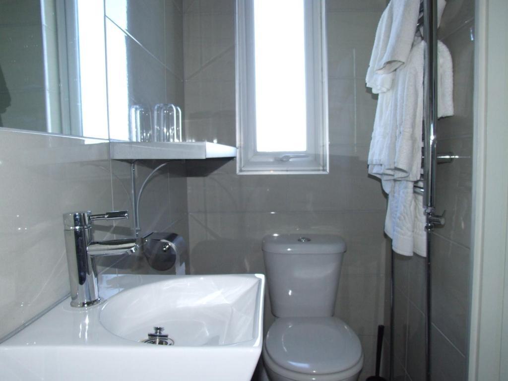 Archways B&B Rosslare Harbour Room photo